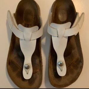 Birki’s Sandals size L9 M7 EU 40